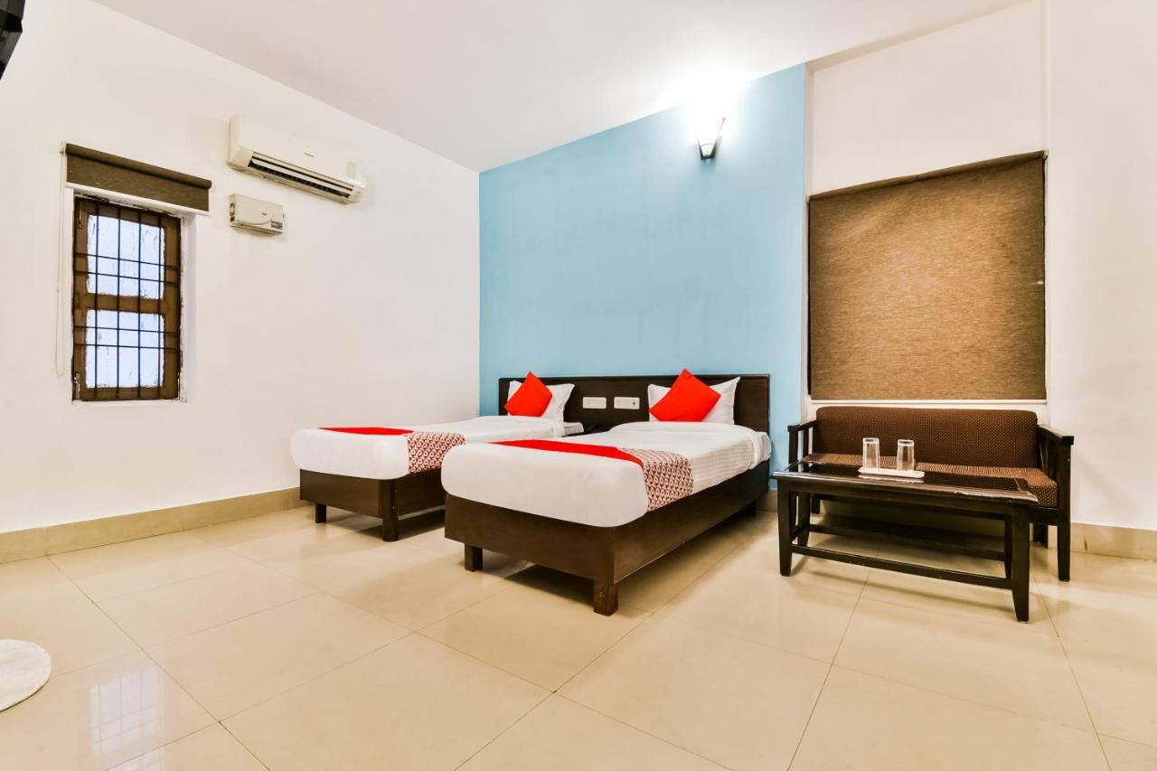Oyo 62096 Pride Palace Hotels ปัฏนา ภายนอก รูปภาพ